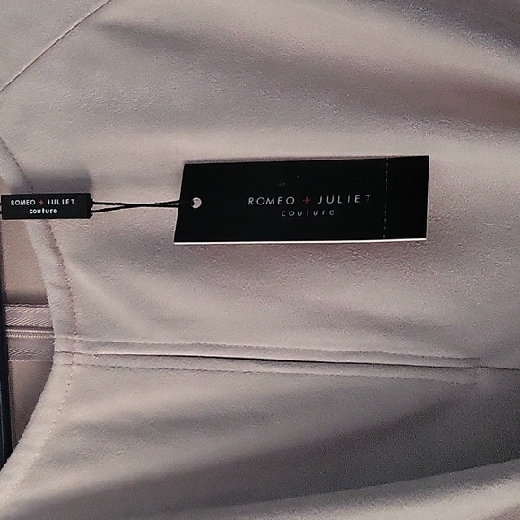 Dress - Picture 4 of 7